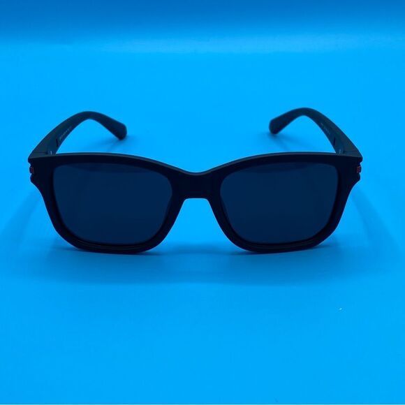 Prada Black and Red Sunglasses - Picture 2 of 7